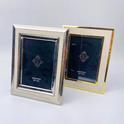 Collapsible Durable Vintage Gold Silver Metal Picture Frames for Desktop Decoration