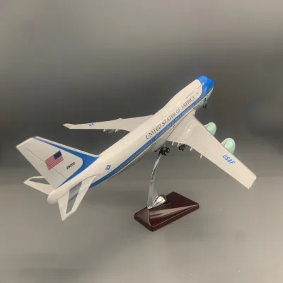 USA B747 47CM 1/150 Luminous Openable Cabin Cover Simulation Aircraft Model Display Ornament Assembly Gift Collectible