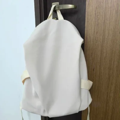 Waterproof New School Backpack with Wet and Dry Separation