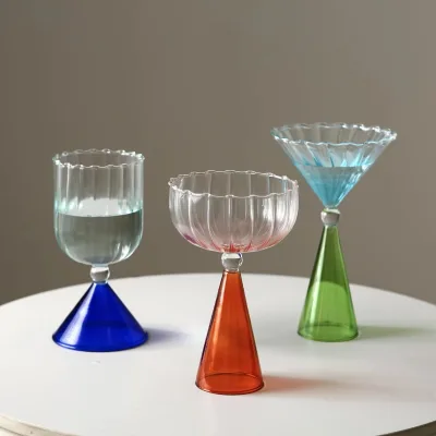 European Classic Luxury Wine Glass Creative Striped Gradient Glass Cup High Footed Red Wine and Champagne Cup for Bars Clubs