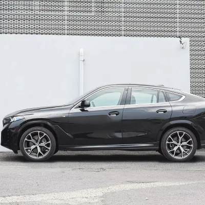 Fuel-Powered Passenger VehicleBMWX62023 XDrive40i M Sport Package