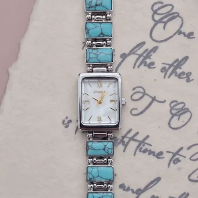 Factory Wholesale Price 2026 New Vintage Women's Watch Turquoise Inlaid Silver Wristwatch Retro Classic Ladies Watch