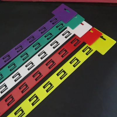 Plastic Hanging Clip Strip for Retail