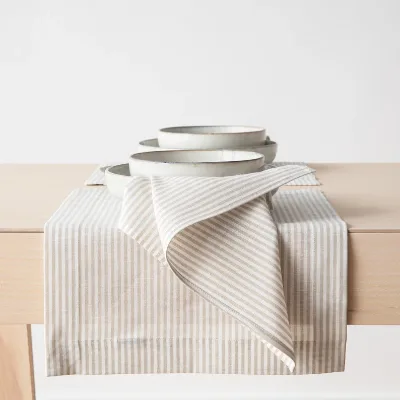 Top Selling 100% Linen Red White Striped Table Runners Hand Machine Washable Premium Quality Table Cloth Sustainable Reusable