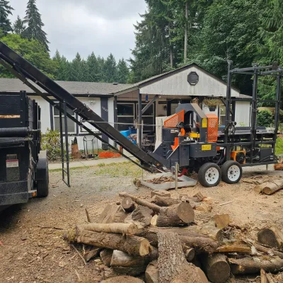 Forestry Machinery Dealer Firewood Processor with Log Deck Conveyor and 24 Inch Saw Bar
