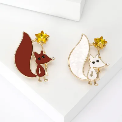 New Cute Fox Yellow Star Brooch Fashion High-end Temperament Animal Brooch