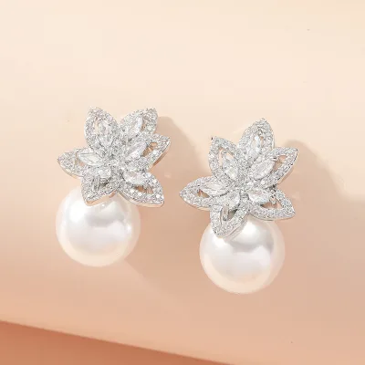 Women's Trendy Copper Zircon Earrings Fashion Design Minor Commuter Pearl Bead Ear Korean Fresh Party Gift Holiday New Arrival
