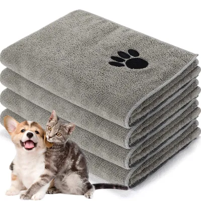Coral-Fleece Polyester Quick-Drying Absorbent Pet Bathrobe Towel for Dogs and Cats