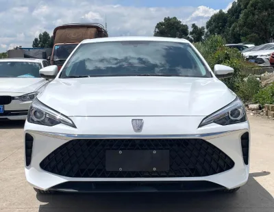 Used Cars Roewe I5 2023 1.5L CVT Luxury Edition Made in China No Accidents Original Paint Hot Sell