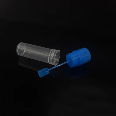 Disposable PP Plastic Stool Container with Spoon and Screw Lid for Medical Use