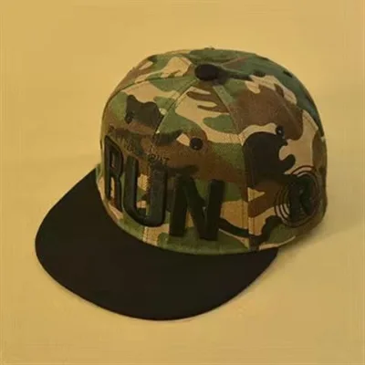 Men's Fashion Trendy Flat Brim Snapback Hat Hip Hop Style for Outdoor Cycling Party Travel Business Scenes Featuring Character