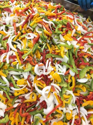 Frozen Mixed Sliced Peppers IQF Red and Green Chilli Strips for Fajita Preparation and Stir-fry Wholesale