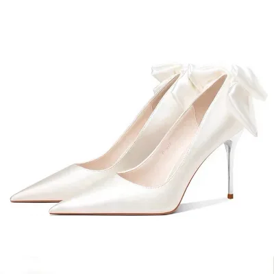 Wedding Party Branded Shoes Women Autumn Bridal Shoes High Heel White Color Satin Material Pointed Toe Wholesaler Price