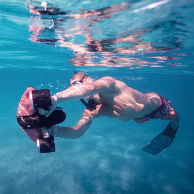Positive Buoyancy Sea Scooter OLED Screen Display Sea Scooter Supports One-handed Operation Adult Diving Propulsion Device