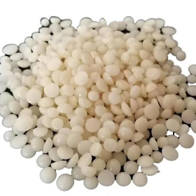 Good Quality HUAYA 100% Natural Soybean Wax Granules Long Burning 25kg Eco-Friendly Soy Wax Granules for Candlemaking MOQ 1kg