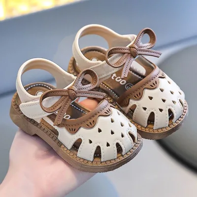 Baby Princess Shoes Summer Breathable Closed-Toe Sandals Girls Soft-Soled Non-Slip PVC Shoes Toddler Walking Shoes Hollowed-Out