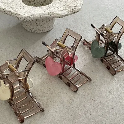 New Design New Sweet Girl Cute Geometric Heart Shape Hair Claw Hair Clamp Large Clear Acrylic