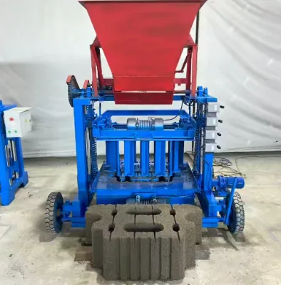 Stable Running Electric Mobile Brick Molding Equipment Motor Driven Portable Sand Block Maker Customizable Molds Easy Operation