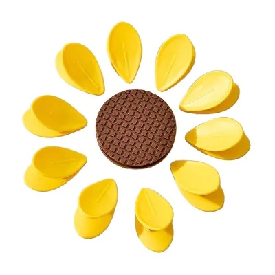 AHMH Split Design Petal Flexible Plastic Food Clips Portable Modern Style for Snack Packaging Wall Decor Fridge Magnets