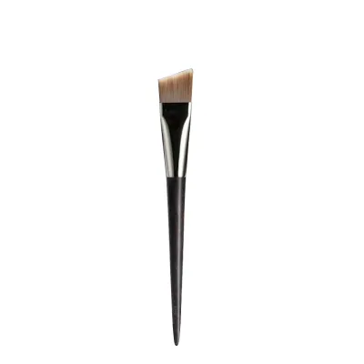 Soft Bristles That Won't Irritate the Skin Adheres Smoothly Without Caking Affordable and Popular Single-use Foundation Brush