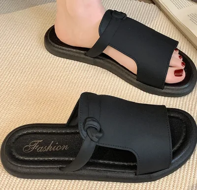 Flexible Breathable Waterproof Simple Light Weight Sandals Fashionable Summer Casual Hollow Out Anti-slippery Flat Daily Slipper