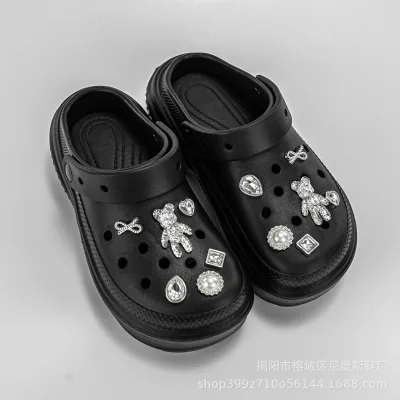 7814 New hole shoes for summer outdoor wear, thick soled non slip toe cap sandals