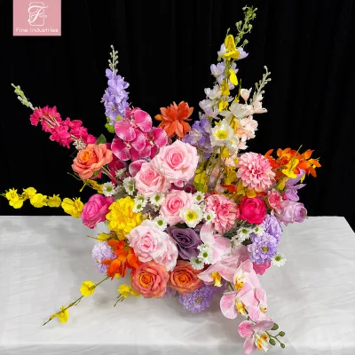 Fine Silk Artificial Flower Ball with Small Hydrangea Base for Wedding Stage and Table Decoration Ready to Ship