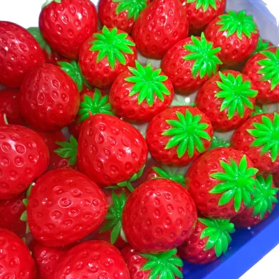 New style of handmade strawberry handmade ball, pure handmade decompression toy, crispy strawberry handmade ball wholesale