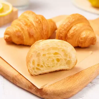 Xingran 16 Packs Sweet & Spicy & Sour Butter Praise Nutritional Breakfast Bread Croissant French Quick Frozen Children Bag