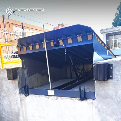 Hydraulic Dock Leveler Q235 Steel 6-8mm Platform Reinforced Lip 6,000-15,000kg Static Capacity for Warehouse Forklift Dock Use