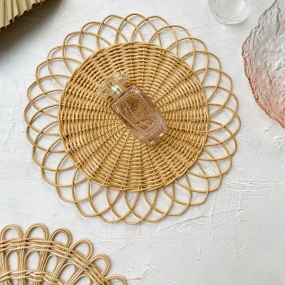 Best Quality Flower Rattan Placemats for Wedding Straw Seagrass Water Hyacinth Placemat Charger Plates Woven Dining Mats