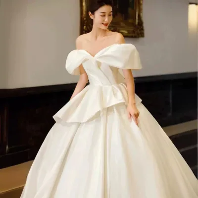 2024 Elegant Satin Wedding Dresses Puffy Off the Shoulder Wedding Dress Princess Bride Lace up Back Country Bridal Gowns