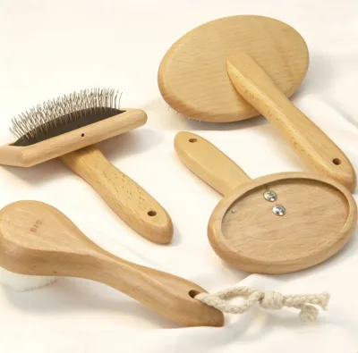 Factory Wholesale Natural Wooden Pet Grooming Brush Custom Logo Beech Wood Slicker Brush for Dog Cat Hair Shedding Bulk Supply