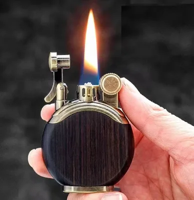 Jiaxing Hot Selling Retro Personalized Grinding Wheel Windproof Lighter High Quality Reusable Kerosene Lighter
