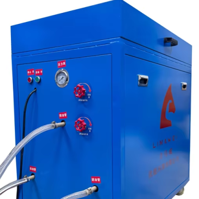 Large and Small Petroleum Refining and Recycling Machines