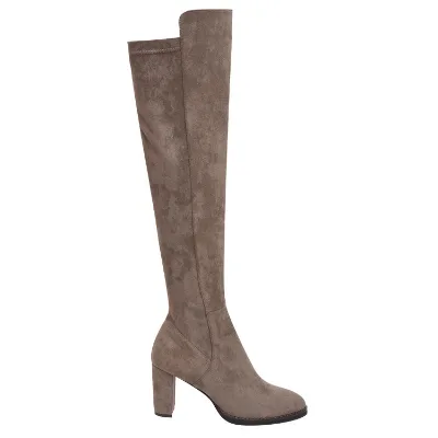 Streamlined Knee High Boots Pointed Toe Design