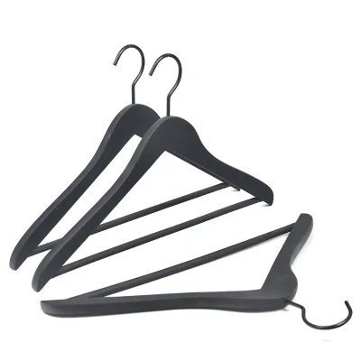 21 Years Hangers Manufacturer Custom Rubber Coated Hangers Black Wooden Shirts Hangers for Shop