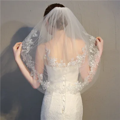 Bridal Lace Wedding Veils for Brides 2-Tier Appliqued Short Waist Length Bride Veil with Comb Soft Tulle Veils