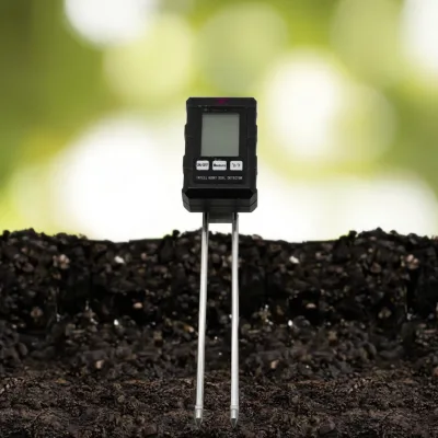 High Quality 6 in 1 Multifunctional Digital Temperature pH Moisture Soil Tester with Salinity Detection Electrical Conductivity