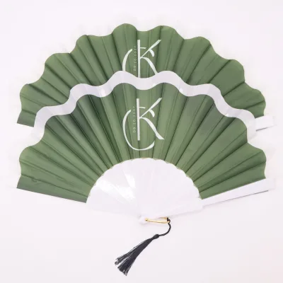 Custom Logo Fabric Folding Hand Fan Plastic Ribs Olive Green Scalloped Edge Wedding Favor Party Decoration Gift with Tassel