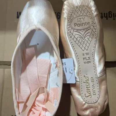 ID Satin Ballet Pointe Shoes Professional Dance Toe Shoes Girls Ballet Training Performance Pointe Shoes With Ribbon