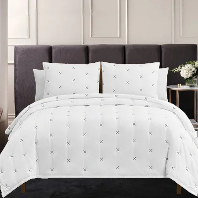 Customized 100Gsm Cotton Feel Embroidery Bedspread King Size for Home