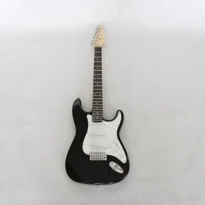 Custom 39 Inch Electric Guitar Student Black Red Colored Basswood ST Guitar Electric With Strings