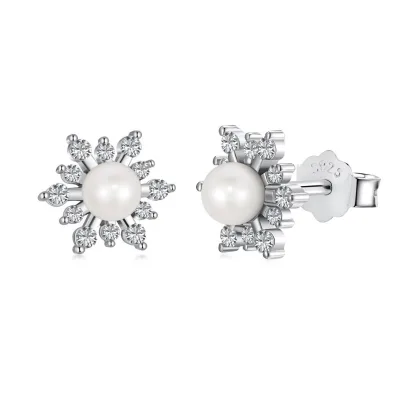 Customized Design S925 Ladies Snowflake Pearls Stud Earrings