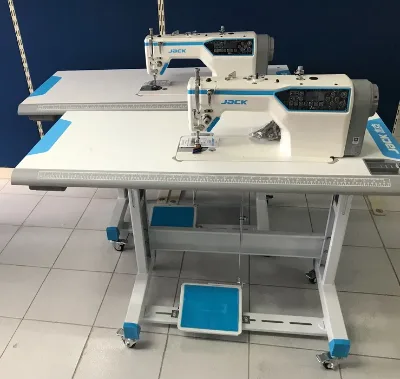 High-speed Computerized Pre-owned Jack A4E Lockstitch Sewing Machine.