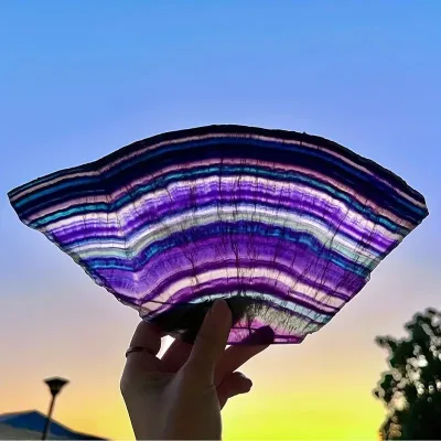 Wholesale Natural Crystal Prismatic Specimens of Calcite, with Varying Shapes and Weights.Suitable for Home Decoration.