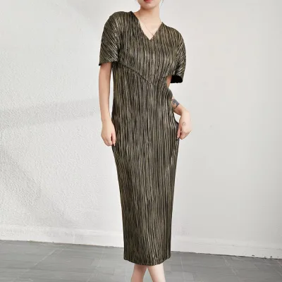 New Party Dress Long High-grade Hot Stamping Texture One-step Dresses Slim High Elastic Pleated Hip Dresses Women's Clothing