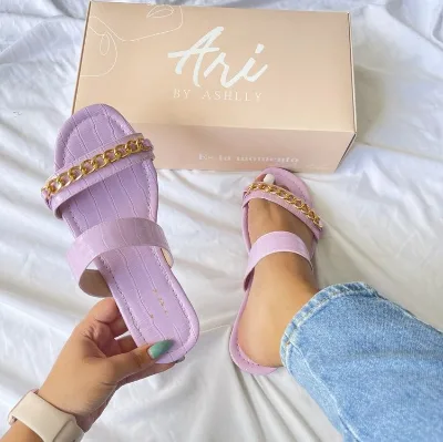 Amazon Independent Station's New Plus Size Flat Bottom Slippers With Metal Chain Buckle for Beach Autumn Season