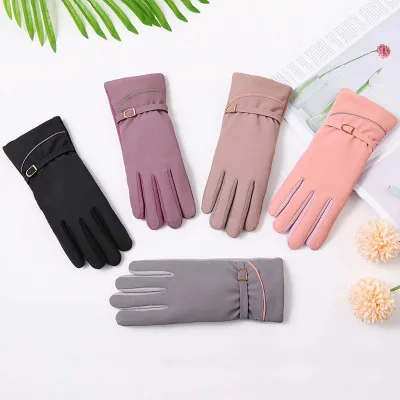 Women Winter Fashion Windproof Water Repellent Lined Gloves with Metal Buckle Wrist Strap Touch Screen for City Walk Commute