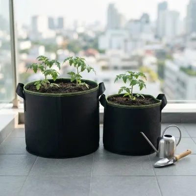 Durable Polyester Fabric Potato Growing Bag with Observation Window 1000mL Eco Friendly Backyard Planting Container